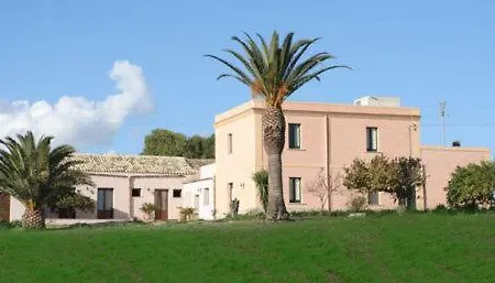 Agriturismo Baglio Donna Santa Farm stay Dattilo