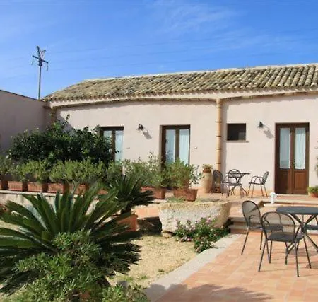 Agriturismo Baglio Donna Santa