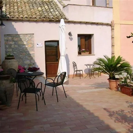 Farm stay Agriturismo Baglio Donna Santa *