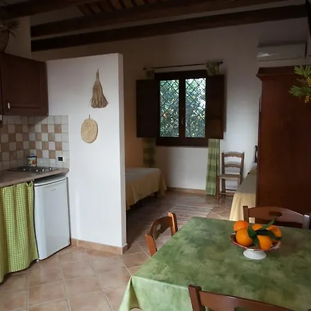 Baglio Donna Santa Alloggio per agriturismo